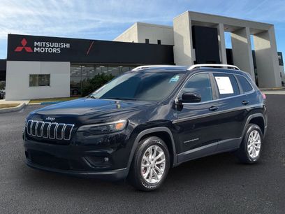 Used 2019 Jeep Cherokee Latitude w/ Popular Appearance Group