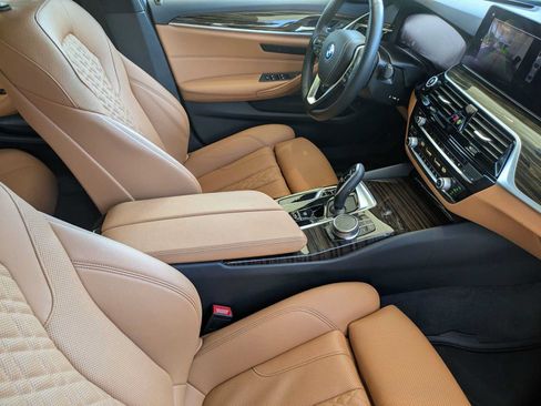 Used 2023 BMW 530i xDrive w/ Premium Package AWD/4WD image 24