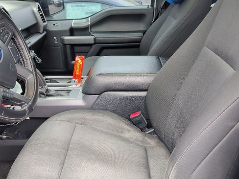 Used 2018 Ford F150 XLT w/ Equipment Group 302A Luxury AWD/4WD image 9