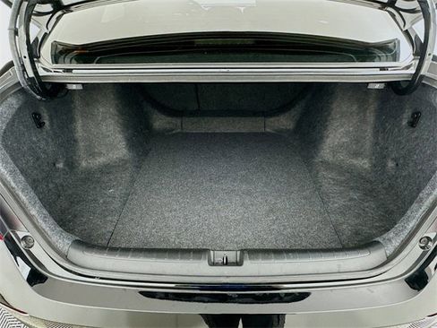 Used 2021 Honda Accord Touring image 27