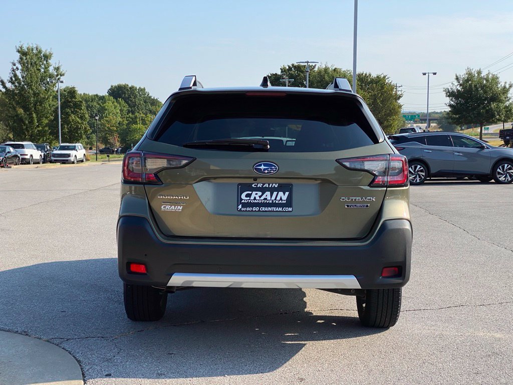Used 2024 Subaru Outback Touring AWD/4WD image 6