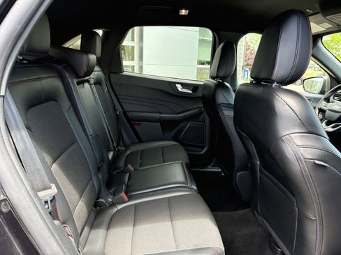 Used 2025 Ford Escape ST-Line AWD/4WD image 21