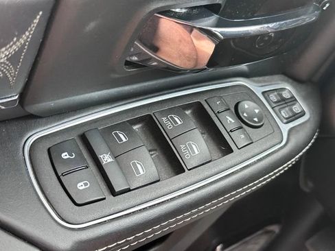 Used 2024 RAM 2500 Limited AWD/4WD image 19