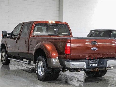 Used 2016 Ford F350 Lariat w/ Lariat Interior Package image 5