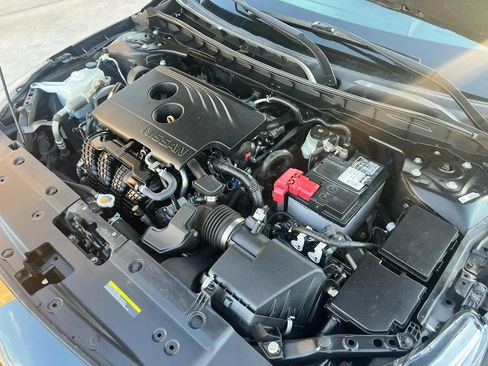 Used 2019 Nissan Altima 2.5 SV FWD image 30