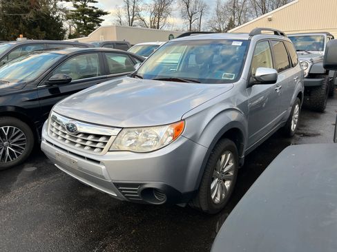 Used 2013 Subaru Forester 2.5X Premium image 1