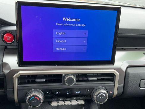 Used 2024 Toyota Tacoma TRD Off-Road image 21