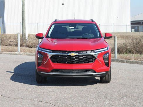 New 2026 Chevrolet Trax LT w/ Driver Confidence Package image 3