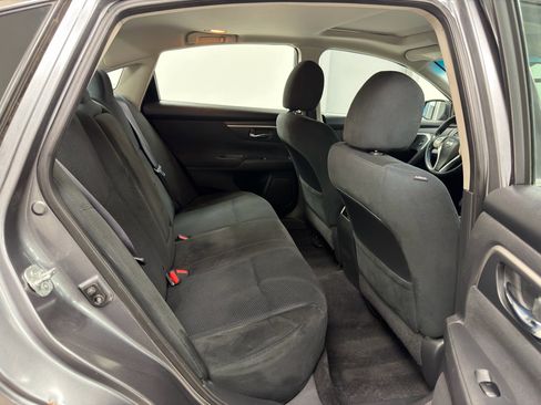 Used 2015 Nissan Altima 2.5 SV w/ Convenience Package image 31