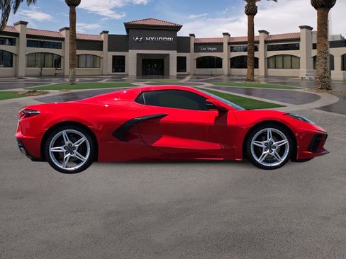 Used 2022 Chevrolet Corvette Stingray Convertible w/ 1LT RWD image 10