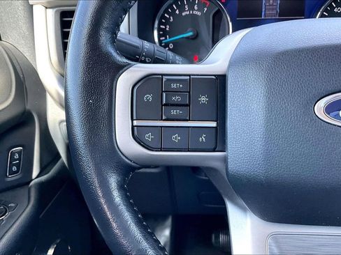 Used 2022 Ford Expedition XLT image 10