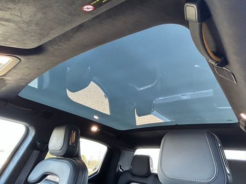 Used 2022 Rivian R1T Adventure image 19