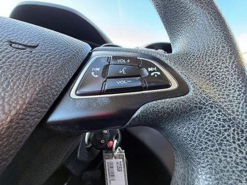 Used 2017 Ford Escape SE image 20