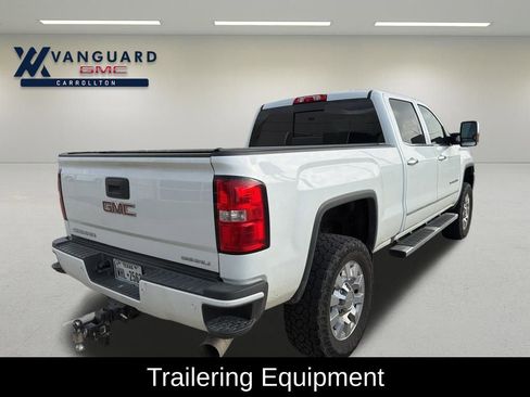 Used 2017 GMC Sierra 2500 Denali w/ Duramax Plus Package AWD/4WD image 5