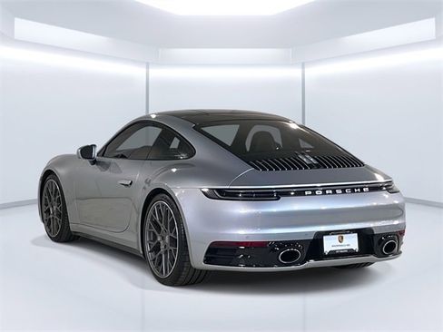 Used 2022 Porsche 911 Carrera 4S image 3