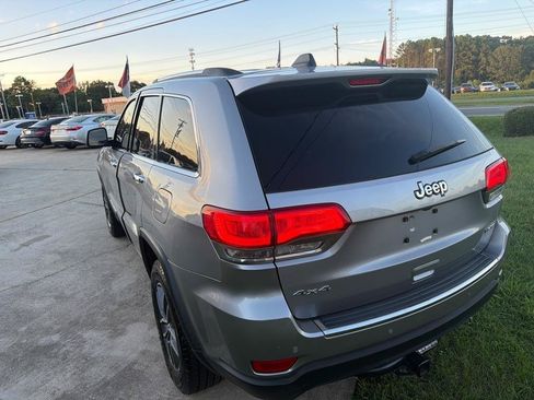 Used 2017 Jeep Grand Cherokee Limited w/ Luxury Group II AWD/4WD image 11