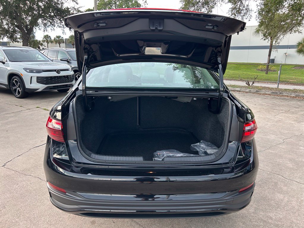 Certified 2026 Volkswagen Jetta SE FWD image 48
