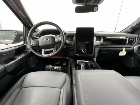 Used 2023 Ford F150 Lightning Lariat image 2