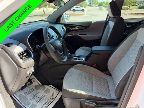 Used 2023 Chevrolet Equinox LS w/ Driver Confidence II Package AWD/4WD image 9