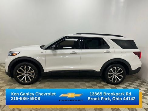 Used 2022 Ford Explorer ST-Line AWD/4WD image 6