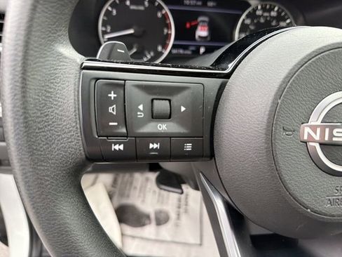 Used 2023 Nissan Rogue SV AWD/4WD image 19