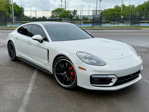 Used 2022 Porsche Panamera GTS w/ Premium Package AWD/4WD image 1