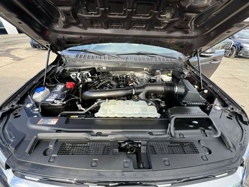 Certified 2024 Ford Expedition Limited image 29