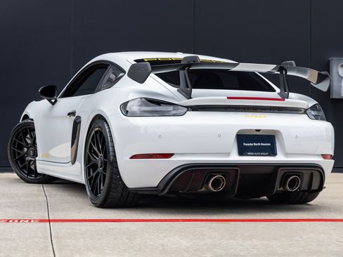 Used 2025 Porsche 718 Cayman GT4 RS RWD image 3