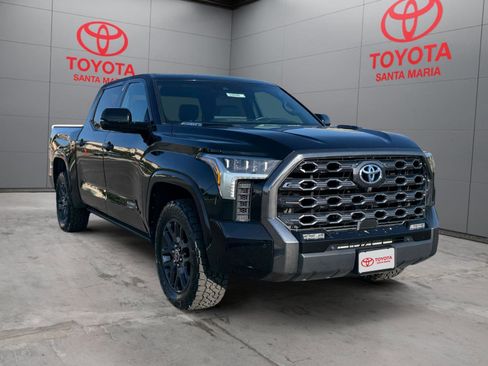 Used 2023 Toyota Tundra Platinum AWD/4WD image 1