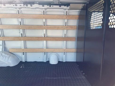 Used 2024 Chevrolet Express 2500 w/ Driver Convenience Package image 33