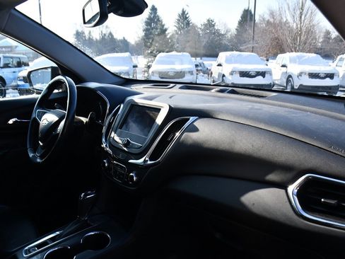 Used 2020 Chevrolet Equinox LT w/ Midnight Edition image 15