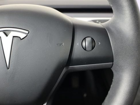 Used 2023 Tesla Model 3 Standard Range RWD image 10