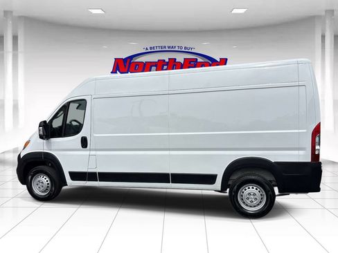 Used 2026 RAM ProMaster 2500 w/ Convenience Group FWD image 6