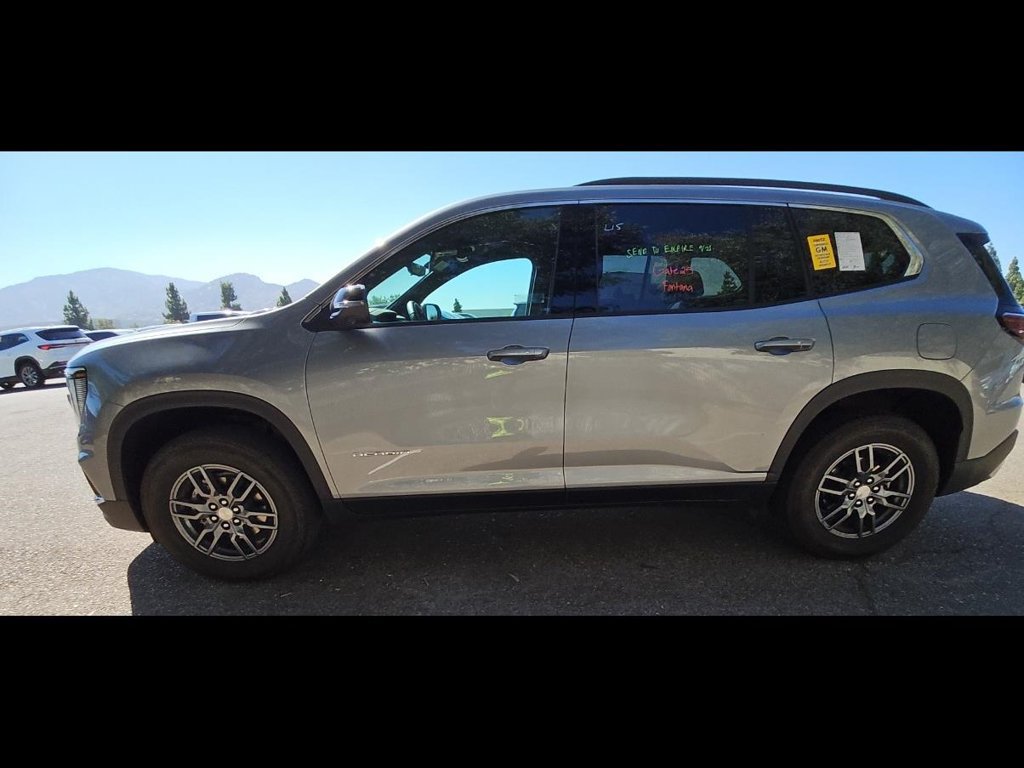 Used 2026 GMC Acadia Elevation FWD image 5