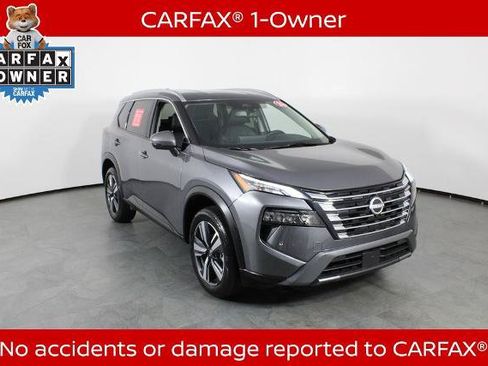 Certified 2026 Nissan Rogue SL FWD image 5