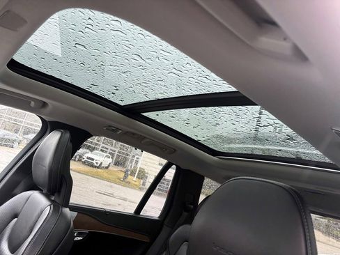 Used 2017 Volvo XC90 T6 Inscription w/ Vision Package image 25