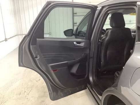 Used 2023 Ford Escape Platinum AWD/4WD image 13