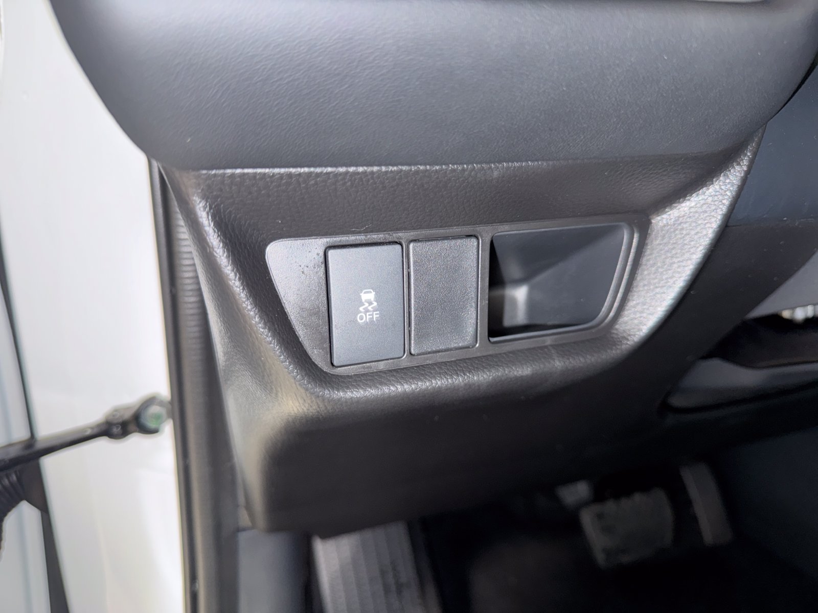 Used 2026 Honda HR-V EX-L image 14