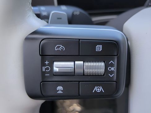 Certified 2025 Hyundai Santa Fe SEL image 22