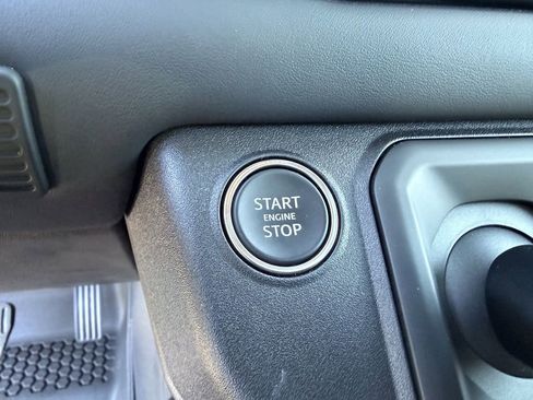 Used 2024 Land Rover Defender 130 Outbound image 33