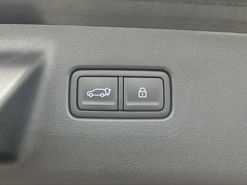 Used 2025 Hyundai Santa Fe Limited AWD/4WD image 30