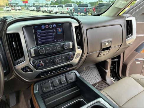 Used 2017 GMC Sierra 1500 SLT AWD/4WD image 18