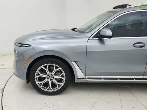 Used 2025 BMW X7 xDrive40i AWD/4WD image 9