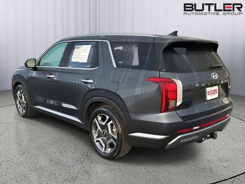 Used 2024 Hyundai Palisade SEL image 3