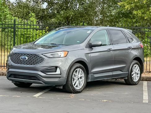Used 2024 Ford Edge SEL AWD/4WD image 7