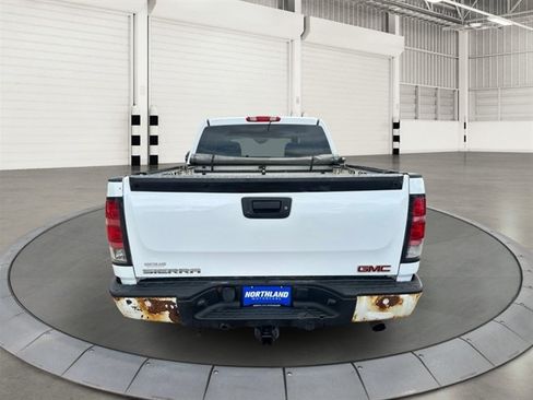 Used 2008 GMC Sierra 1500 Denali AWD/4WD image 3