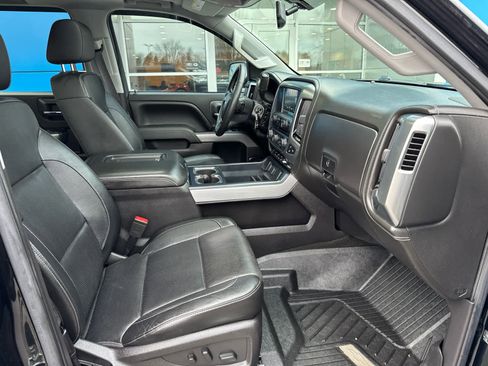 Used 2017 Chevrolet Silverado 1500 LTZ Z71 w/ LTZ Plus Package image 4