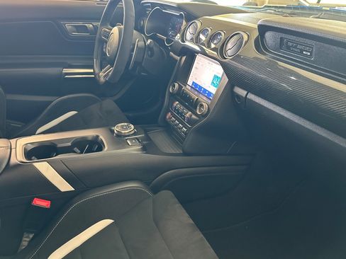 Certified 2021 Ford Mustang Shelby GT500 w/ Technology Package image 16