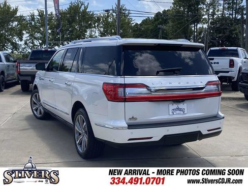 Used 2018 Lincoln Navigator L Reserve w/ Technology Package AWD/4WD image 6