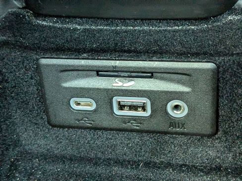 Used 2020 Chevrolet Corvette Stingray Premium Cpe w/ 3LT Preferred Equipment Group image 21